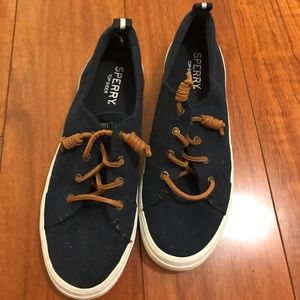 Sperry tennis shoes